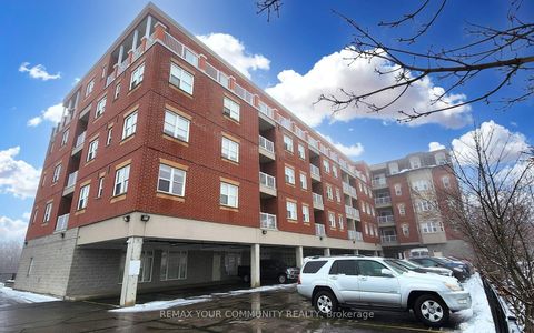 Photo 32 at 205 - 15450 Yonge Street, Aurora Heights, Aurora