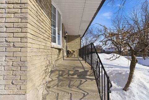 Photo 1 at 8 Quinn Drive, Bowmanville, Clarington