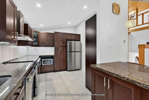 Photo 4 at 130 Verobeach Boulevard, Humbermede, Toronto