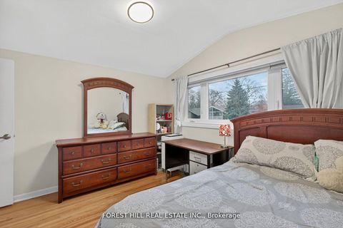 Photo 12 at 130 Verobeach Boulevard, Humbermede, Toronto