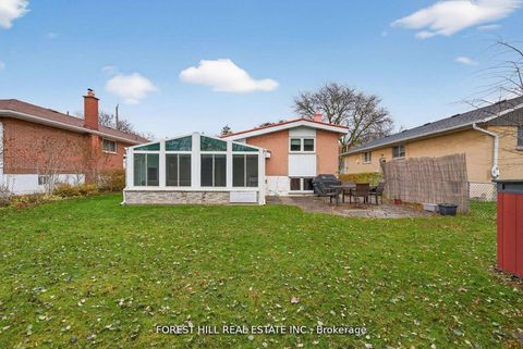 Photo 17 at 130 Verobeach Boulevard, Humbermede, Toronto
