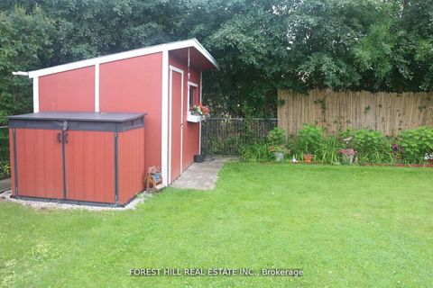 Photo 18 at 130 Verobeach Boulevard, Humbermede, Toronto