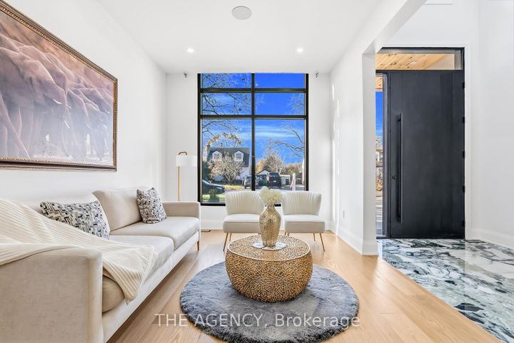 Photo 11 at 9 Earl Street, Streetsville, Mississauga