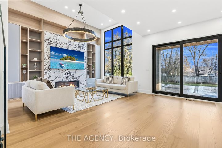 Photo 14 at 9 Earl Street, Streetsville, Mississauga