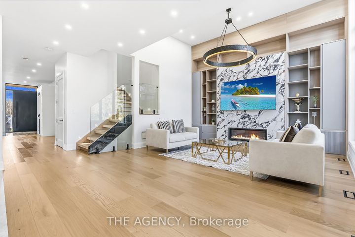 Photo 16 at 9 Earl Street, Streetsville, Mississauga