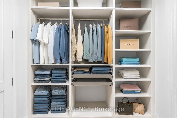 Photo 35 at 9 Earl Street, Streetsville, Mississauga