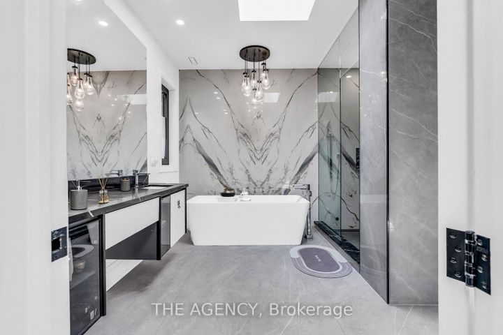 Photo 37 at 9 Earl Street, Streetsville, Mississauga