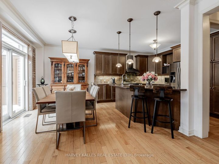 Photo 10 at 12 Barberry Crescent, Oak Ridges, Richmond Hill