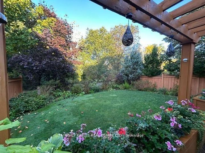 Photo 44 at 12 Barberry Crescent, Oak Ridges, Richmond Hill