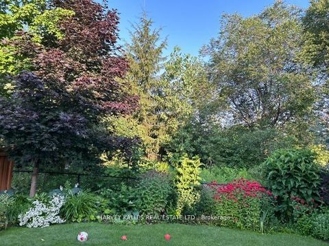 Photo 46 at 12 Barberry Crescent, Oak Ridges, Richmond Hill