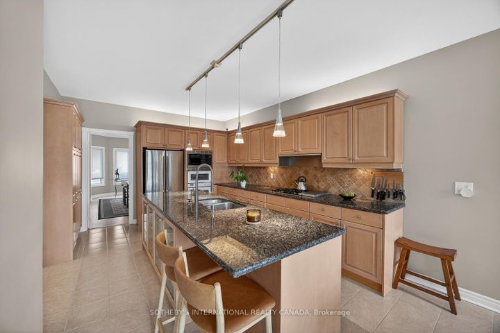 Photo 8 at 1777 Covington Terrace, East Credit, Mississauga