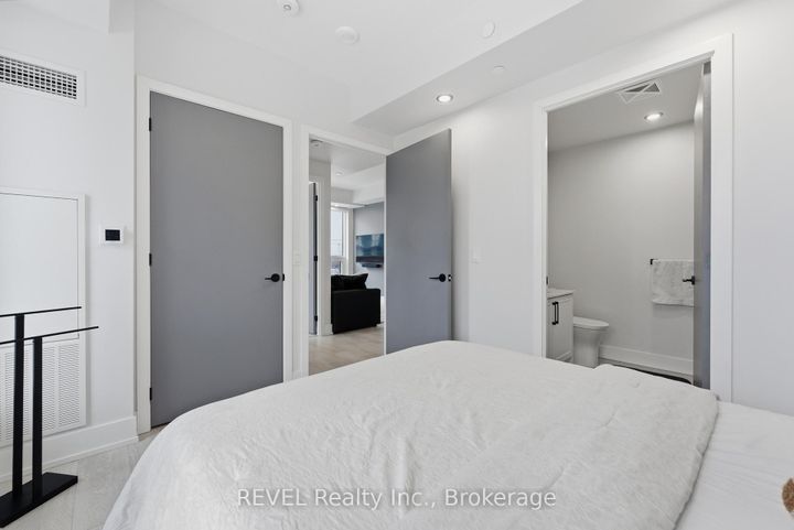 Photo 16 at 405 - 2450 Old Bronte Road, WM Westmount, Oakville