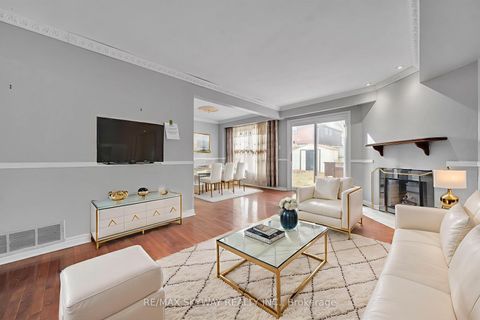 Photo 5 at 234 Manse Road, West Hill, Toronto