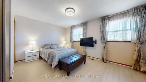 Photo 16 at 100 Cherry Hills Road, Glen Shields, Vaughan