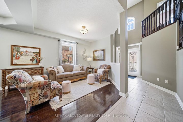 Photo 4 at 2070 Willhaven Trail, WM Westmount, Oakville