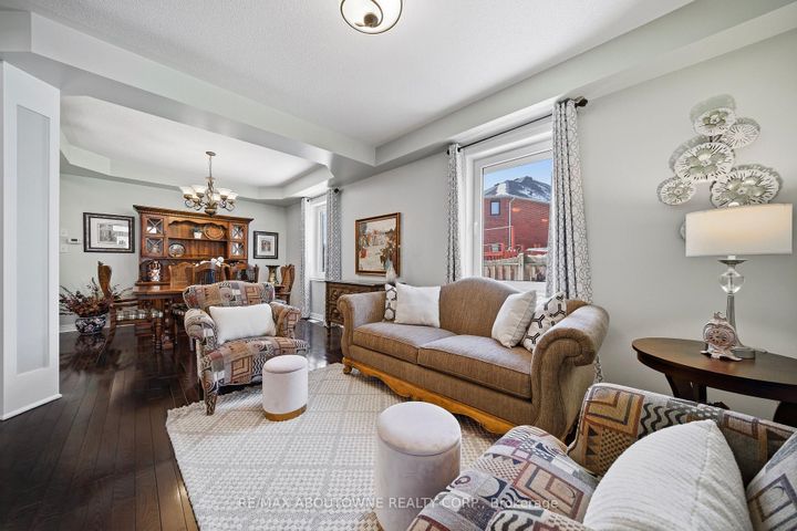 Photo 6 at 2070 Willhaven Trail, WM Westmount, Oakville