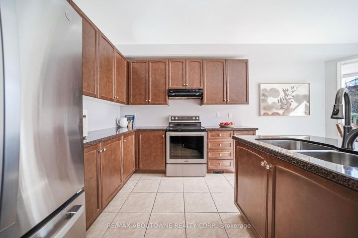 Photo 18 at 2070 Willhaven Trail, WM Westmount, Oakville