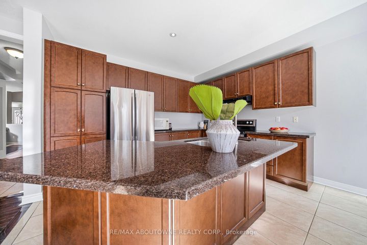 Photo 21 at 2070 Willhaven Trail, WM Westmount, Oakville