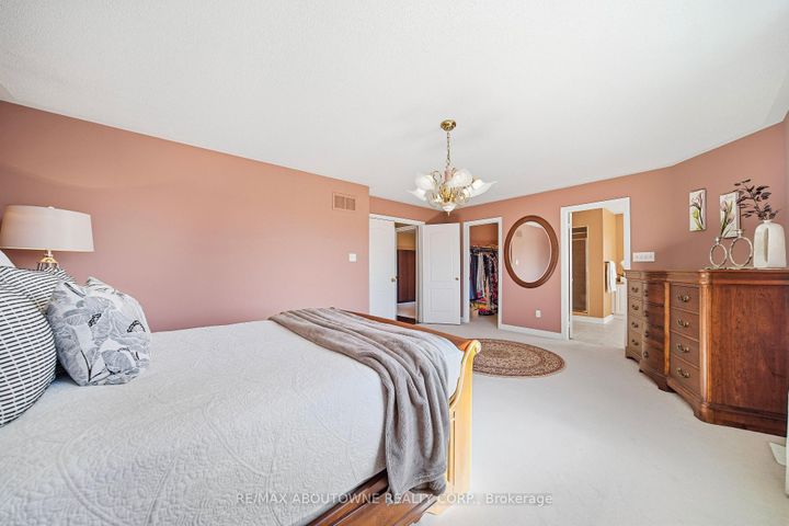 Photo 28 at 2070 Willhaven Trail, WM Westmount, Oakville