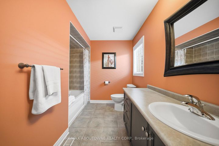 Photo 37 at 2070 Willhaven Trail, WM Westmount, Oakville