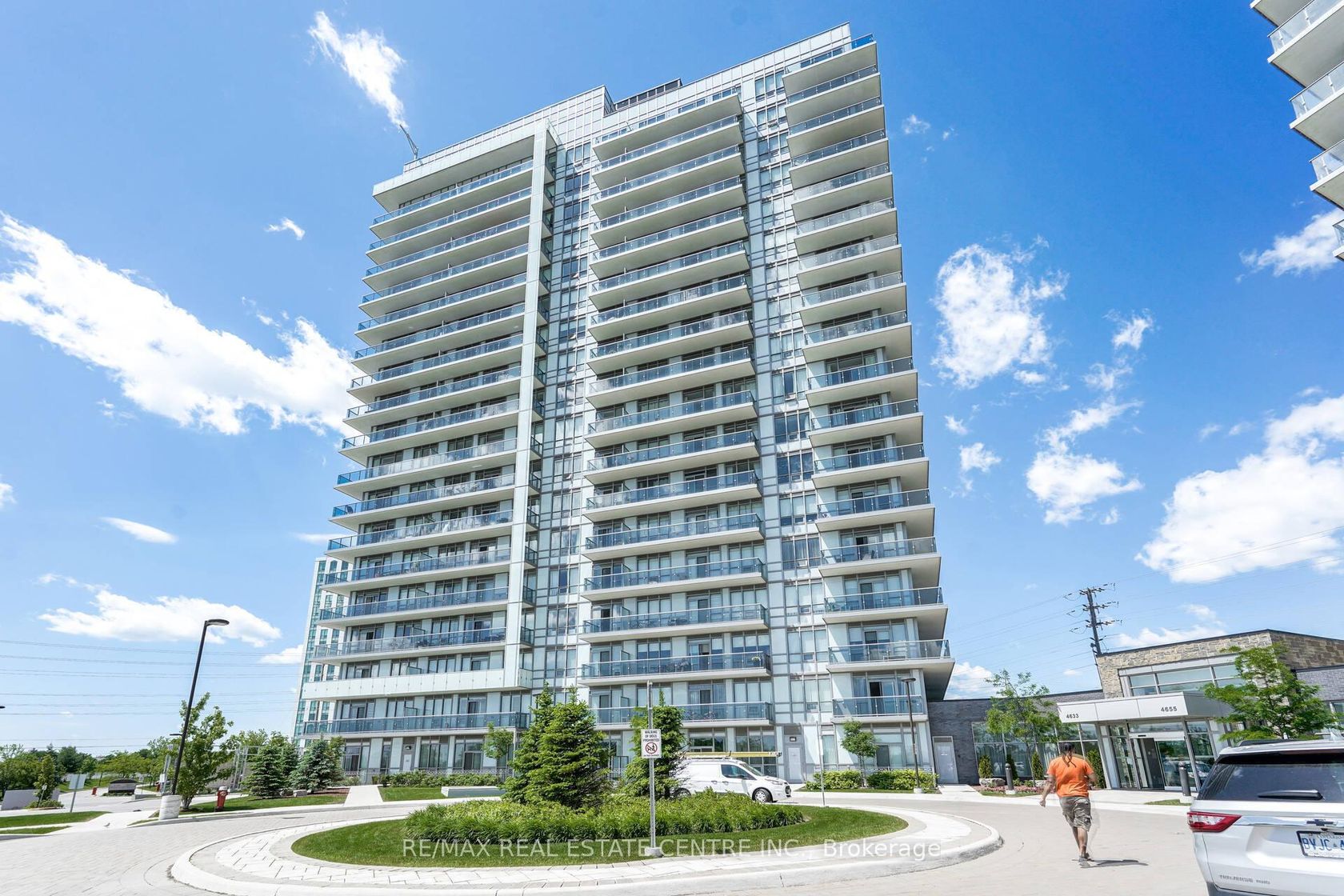 802 - 4677 Glen Erin Drive, Central Erin Mills, Mississauga 