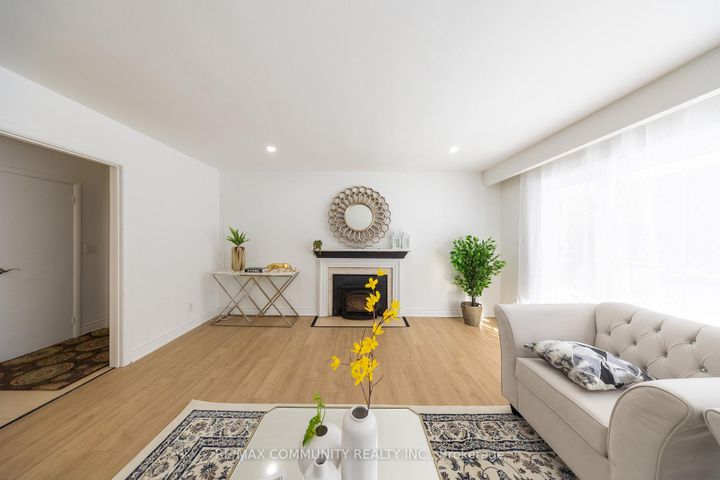 Photo 3 at 180 Severn Street, McLaughlin, Oshawa