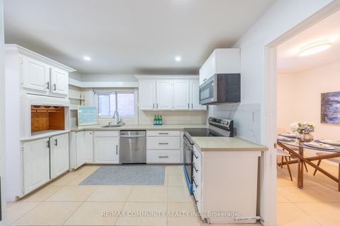 Photo 5 at 180 Severn Street, McLaughlin, Oshawa