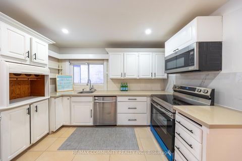 Photo 6 at 180 Severn Street, McLaughlin, Oshawa