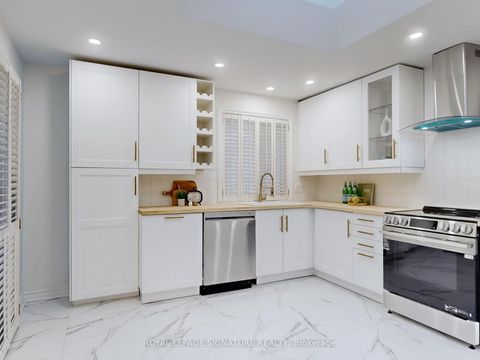 Photo 13 at 337 Glen Road, Moore Park, Toronto