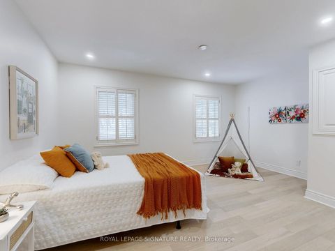 Photo 25 at 337 Glen Road, Moore Park, Toronto