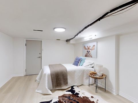 Photo 46 at 337 Glen Road, Moore Park, Toronto