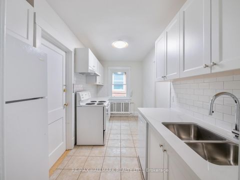 Photo 25 at 42 Glen Manor Drive, The Beaches, Toronto