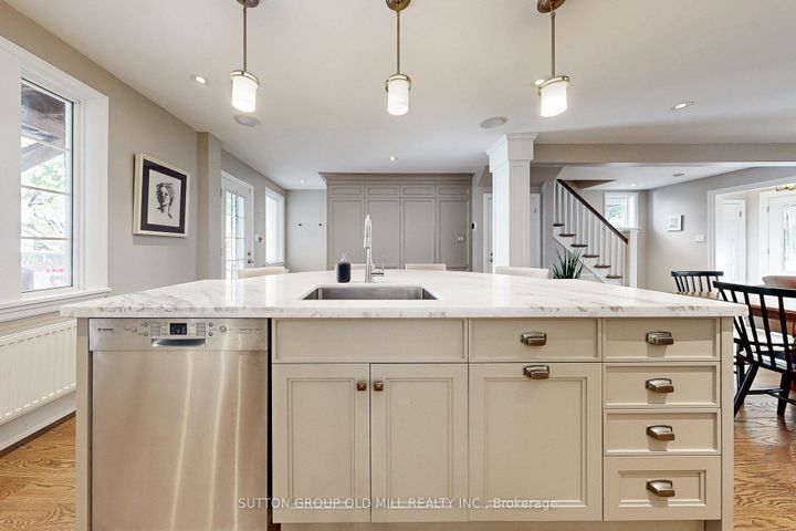 Photo 12 at 24 Dartmouth Crescent, Mimico, Toronto