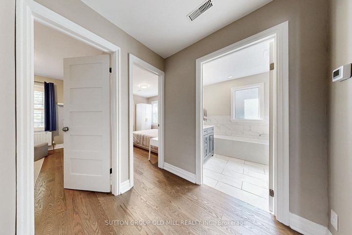 Photo 19 at 24 Dartmouth Crescent, Mimico, Toronto