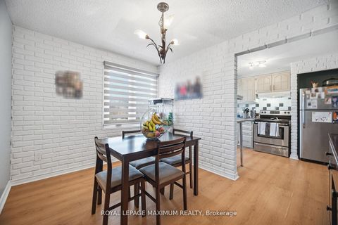 Photo 6 at 7493 Bybrook Drive, Malton, Mississauga