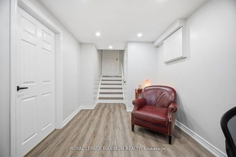 Photo 17 at 7493 Bybrook Drive, Malton, Mississauga