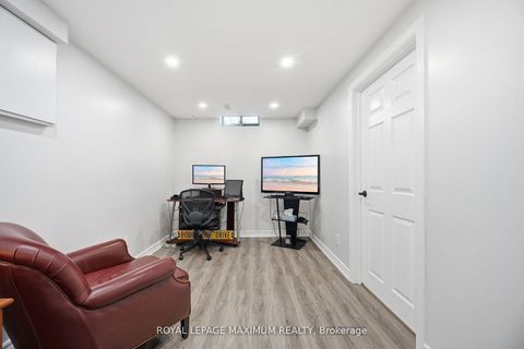 Photo 18 at 7493 Bybrook Drive, Malton, Mississauga