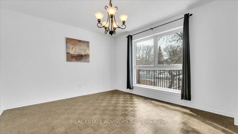 Photo 4 at 26 Anvil Mill Way, Windfields, Toronto