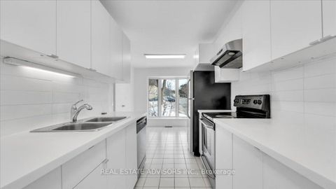 Photo 10 at 26 Anvil Mill Way, Windfields, Toronto