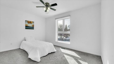 Photo 14 at 26 Anvil Mill Way, Windfields, Toronto