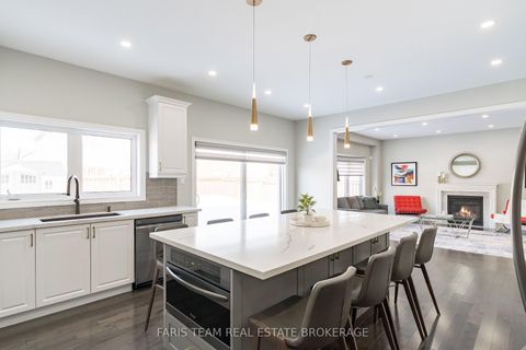 Photo 7 at 944 Larter Street, Rural Innisfil, Innisfil