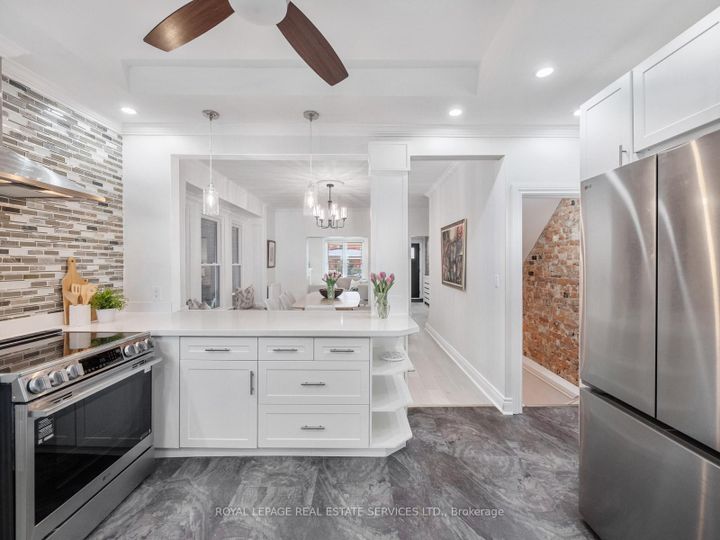 Photo 17 at 231 Fairview Avenue, Junction Area, Toronto