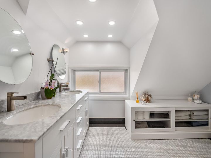 Photo 36 at 231 Fairview Avenue, Junction Area, Toronto