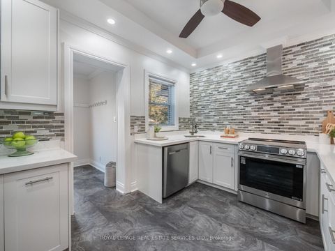 Photo 14 at 231 Fairview Avenue, Junction Area, Toronto