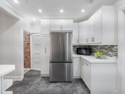 Photo 18 at 231 Fairview Avenue, Junction Area, Toronto