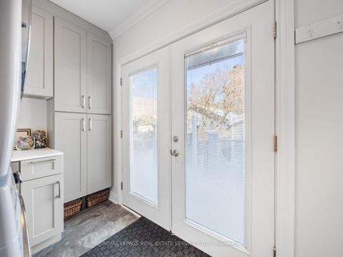 Photo 19 at 231 Fairview Avenue, Junction Area, Toronto