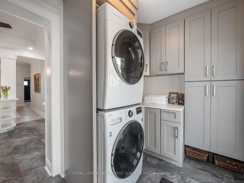 Photo 20 at 231 Fairview Avenue, Junction Area, Toronto