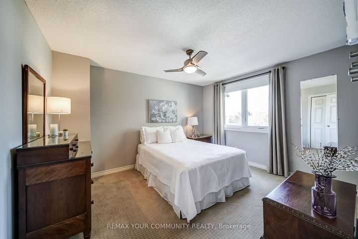 Photo 15 at 10 - 115 Avenue Road, North Richvale, Richmond Hill