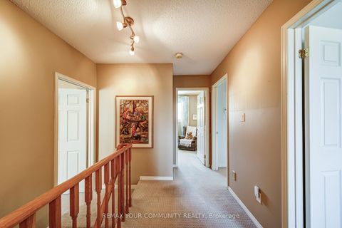 Photo 14 at 10 - 115 Avenue Road, North Richvale, Richmond Hill