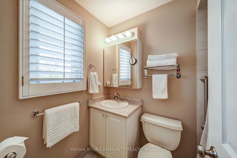 Photo 23 at 10 - 115 Avenue Road, North Richvale, Richmond Hill